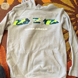 Under Armour Youth XL hoodie
